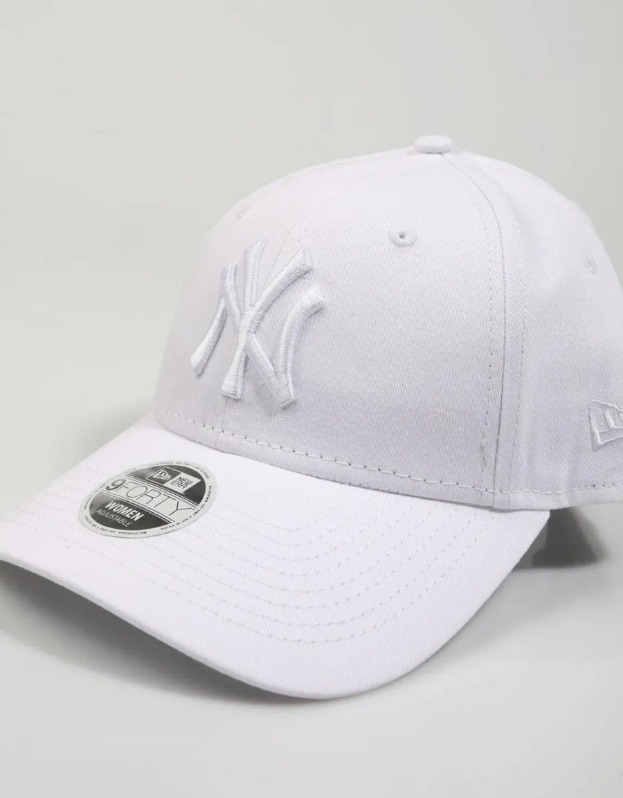  gorra NEW ERA Female League Essential 9forty en Blanco 81717