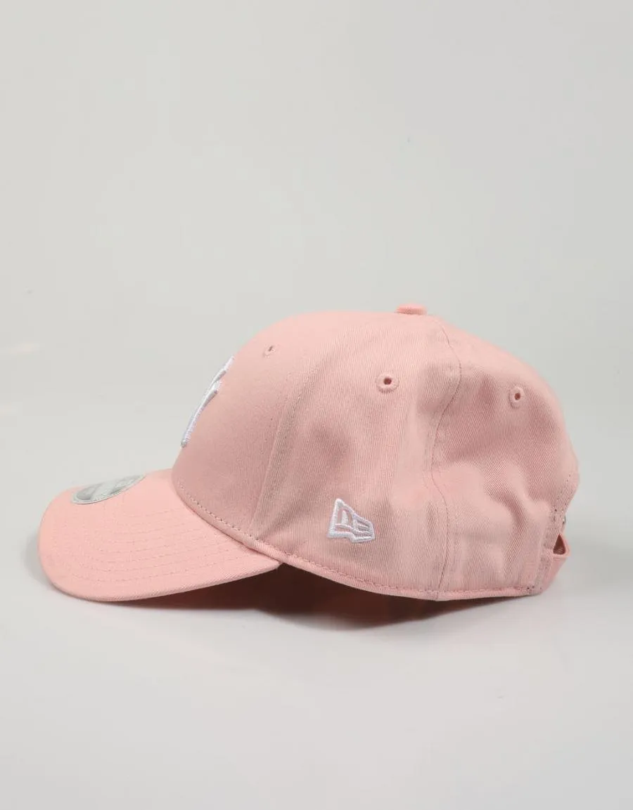  gorra NEW ERA Female League Essential 9forty en Rosa 81718