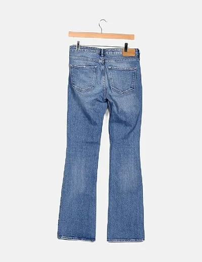 H&M Jeans efecto desgastado acampanados