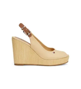 Sandalias Iconic con talón descubierto y cuña beige